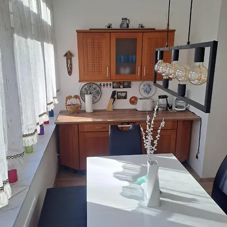 Апартаменты Gemuetliche 4-zimmer Mit 7 Schlafplaetzen *