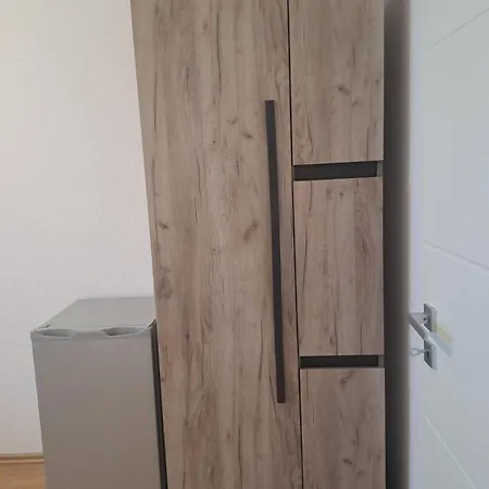 Gemuetliche 4-zimmer Mit 7 Schlafplaetzen