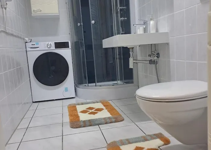 Daire Gemuetliche 4-zimmer Mit 7 Schlafplaetzen Chemnitz