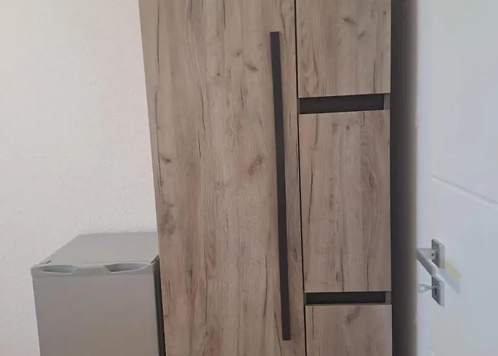 Gemuetliche 4-zimmer Mit 7 Schlafplaetzen