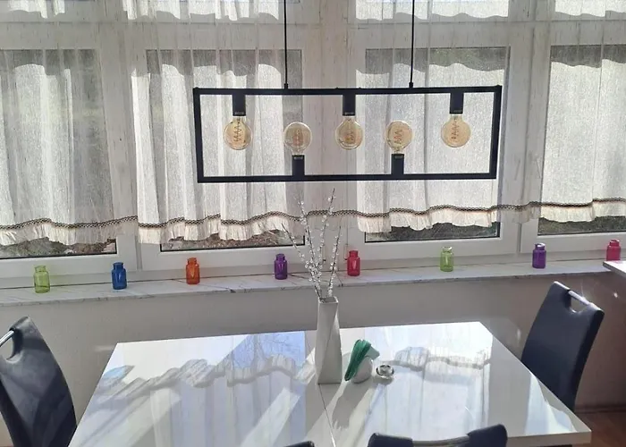 Gemuetliche 4-zimmer Mit 7 Schlafplaetzen Daire Chemnitz